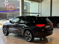 جیپ گراند شیرۆکی